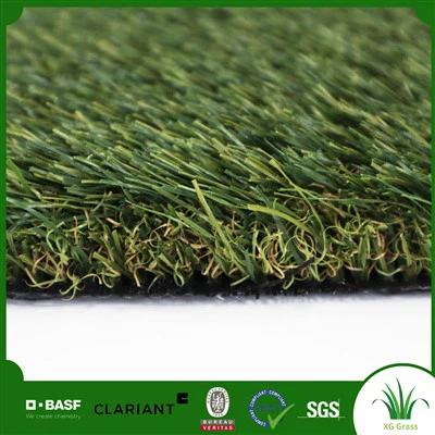 Paisagismo de quintal com grama artificial